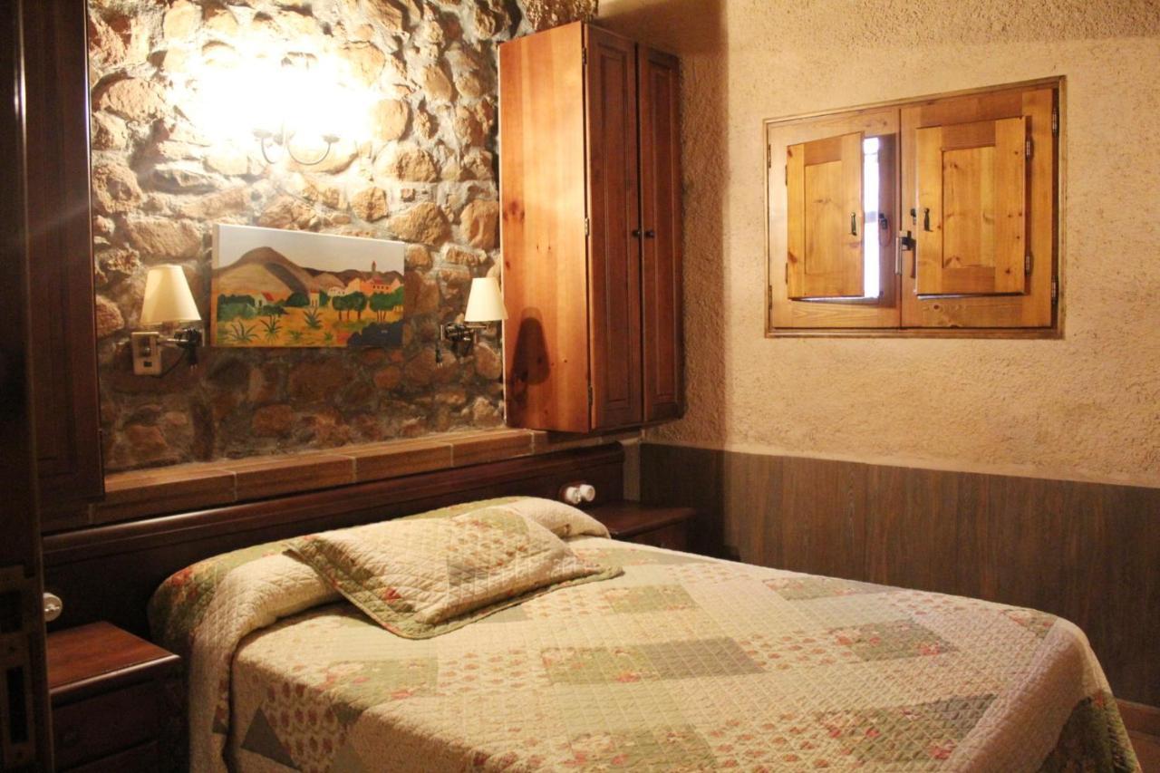 Masia Can Felip B&B Llinars del Valles Dış mekan fotoğraf