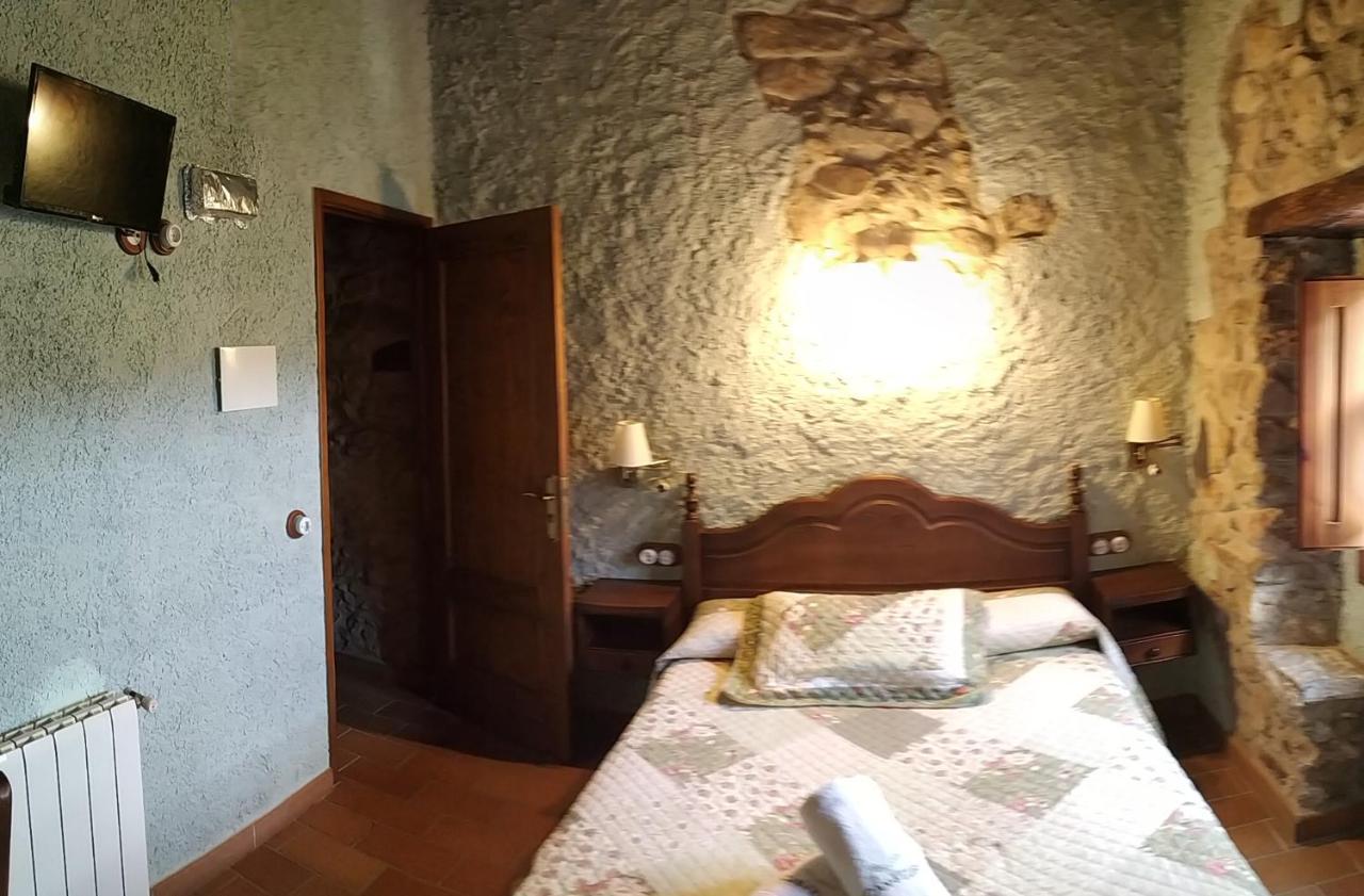 Masia Can Felip B&B Llinars del Valles Dış mekan fotoğraf