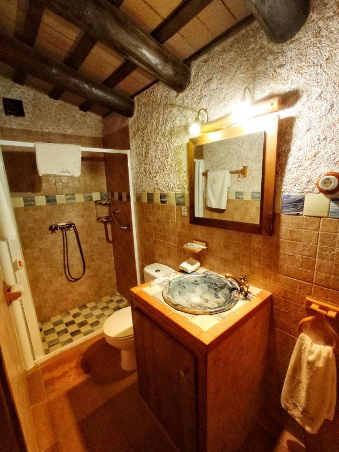 Masia Can Felip B&B Llinars del Valles Dış mekan fotoğraf