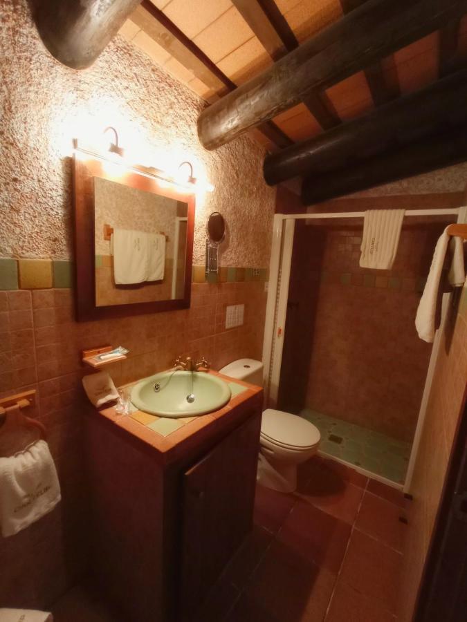 Masia Can Felip B&B Llinars del Valles Dış mekan fotoğraf