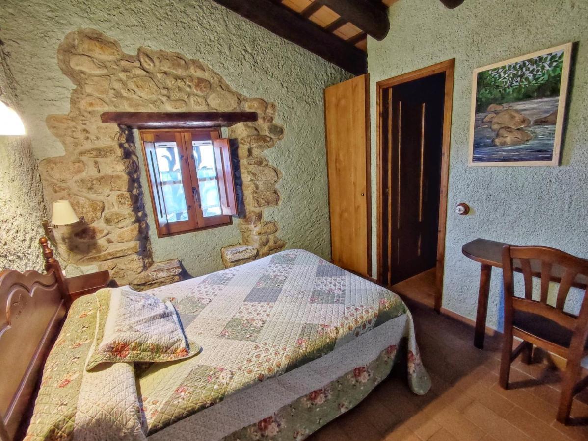 Masia Can Felip B&B Llinars del Valles Dış mekan fotoğraf