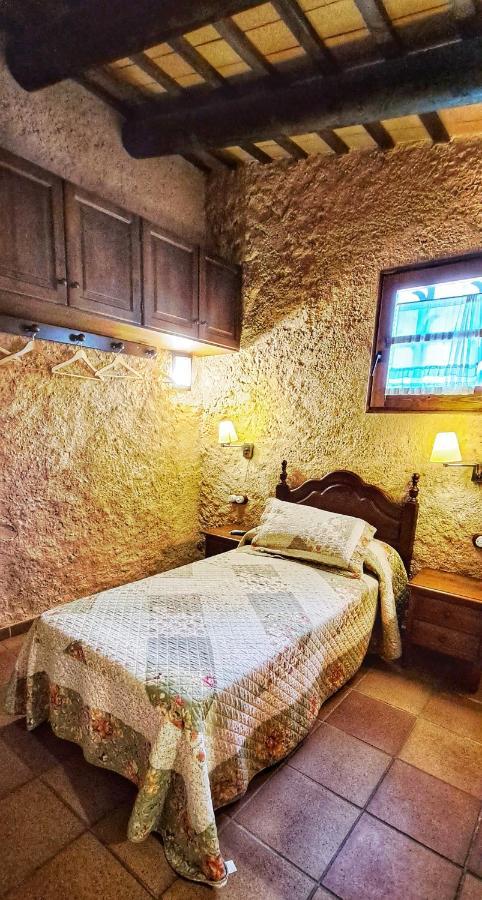 Masia Can Felip B&B Llinars del Valles Dış mekan fotoğraf