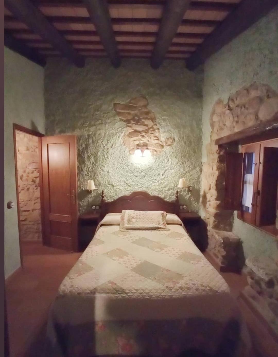 Masia Can Felip B&B Llinars del Valles Dış mekan fotoğraf